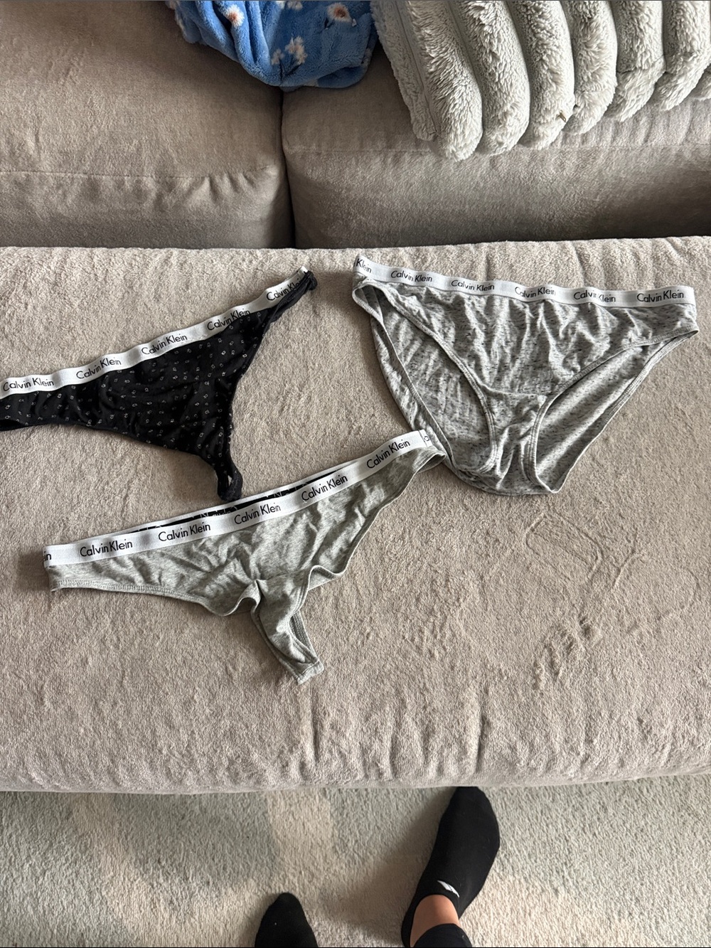 Calvin Klein Women's Bikini & Thong Trio - Black and Light Gray